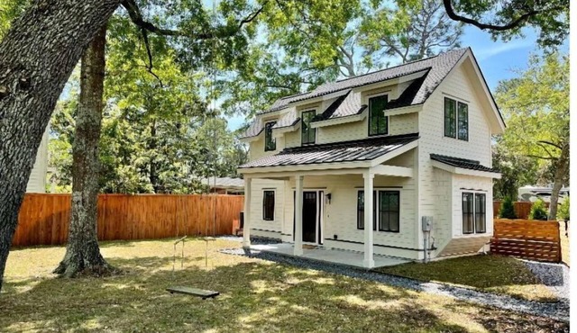 Mt. Pleasant Retreat: Guest Cottage Near Beach & Downtown
