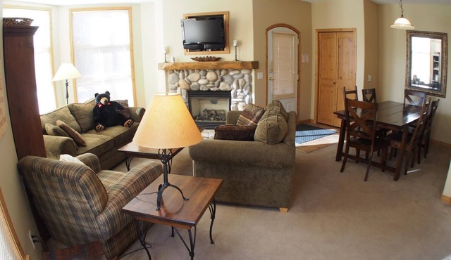 Multi level 3 bedroom condo with easy access to ski runs and view of Mt. Morrisey in Sun Peaks