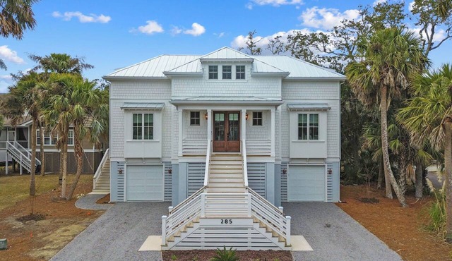 Neighborhood Pool, 2 Golf Carts Included - 285 Deer Lane
