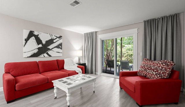 NEW Charming, Peaceful Escape NEW