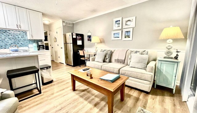 Oceanfront 1 BR Condo with Pier and Pool