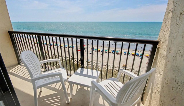 Oceanfront King Room + Lazy River & Hot Tub