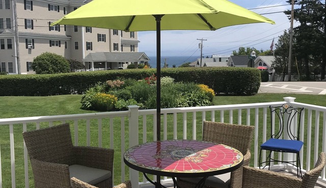 Ogunquit's "The Shore Thing" - Ocean Views and Best Walk Score! in Ogunquit