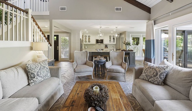 One of the best Twin Oaks ever! Entirely remodeled in 2016. Sleeps 10 people