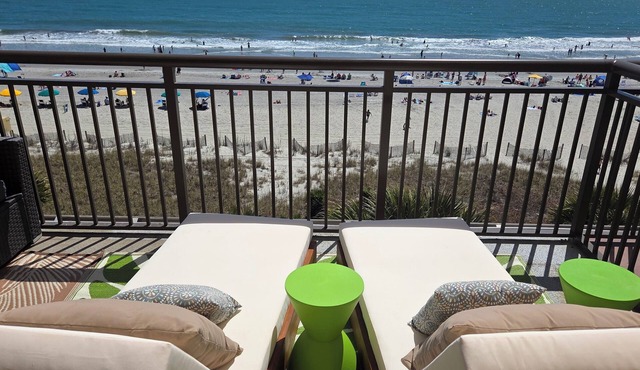 Over-sized Luxury Balcony with teak loungers! Modern Style in the Golden Mile