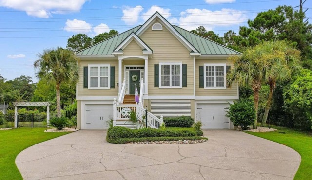 Peaceful Getaway-Resort Access; Golf Cart Included