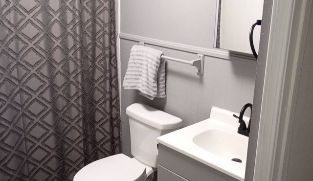 Perfect 1-bedroom building with AC in tranquil Goose Creek