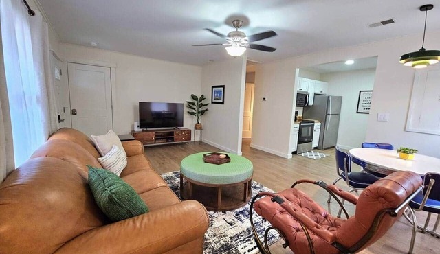 Pet Friendly Charleston Retreat