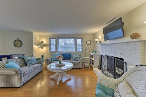 Pond Access & Private Dock: East Wareham Home in East Wareham