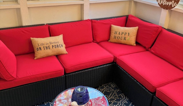 Private Renovated 2BR Charleston Townhome Close to Downtown & Beaches
