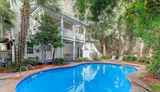 Private Salt Water Pool! Close to Dntn Folly Beach