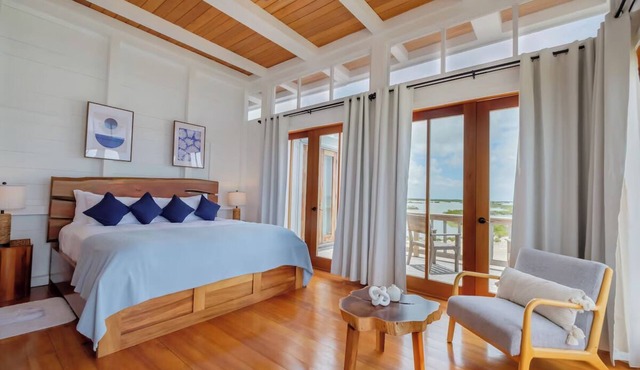 Private Waterfront Villa with Pool & Free Shuttle for Snorkeling Enthusiasts! in San Pedro