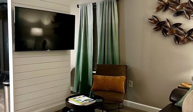 Quaint, spacious, & relaxing; come stay with us, you'll enjoy the details. in South Point