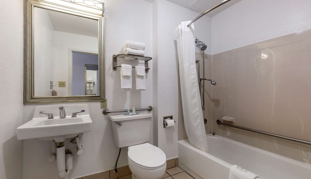 Quality Inn Fayetteville near Fort Bragg