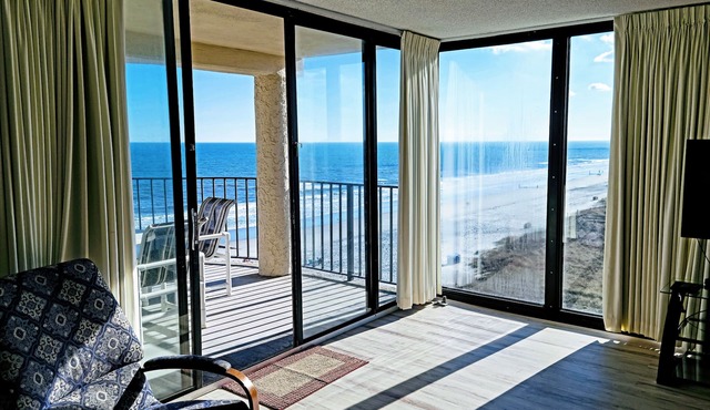 Sea Castle 5E. Fastidiously Clean Ocean Front Condo RENOVATED