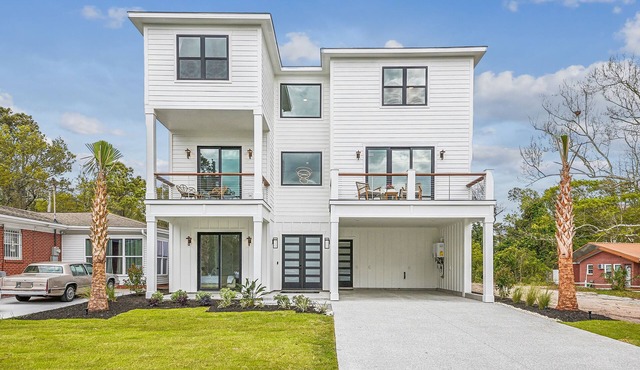 Serenity by Tilair - 7 BD/6.5 BA New House