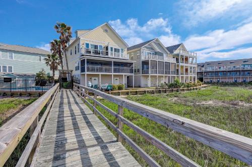 Shuckleys Retreat - 30 Day Rental in Folly Beach