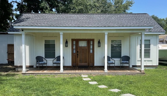 Southern Escape in Mt. Pleasant, SC – Close to Beaches & Historic Charleston!