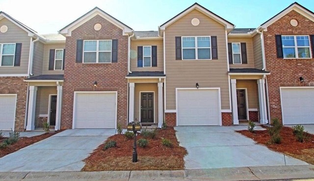 Spacious 3-bedroom townhome near medical District and Fort Gordon