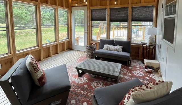 Spacious Vacation Home Only Minutes From North Shore Beach in Morell