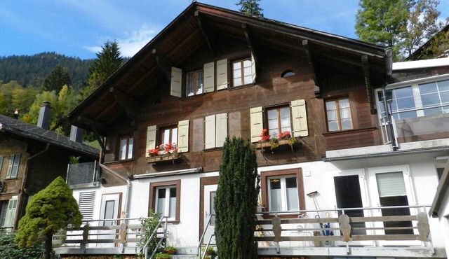 Studio Poli Studio, Dusche oder Bad, WC 2-Bettwohnung by Interhome in Zweisimmen