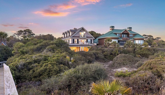 Stunning Oceanfront on Kiawah's West Beach: Only 25 Yards to Beach!