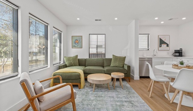 Suite Magnolia II, Hot Tub & Pet Friendly