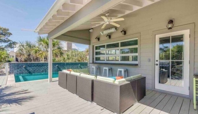 Sullivan’s Island 2nd Row 4BR/4.5BA with Pool and Firepit!n