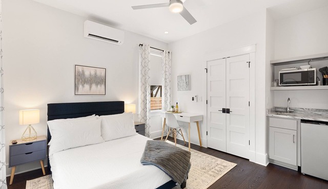 The Ashley Suite at 697 King