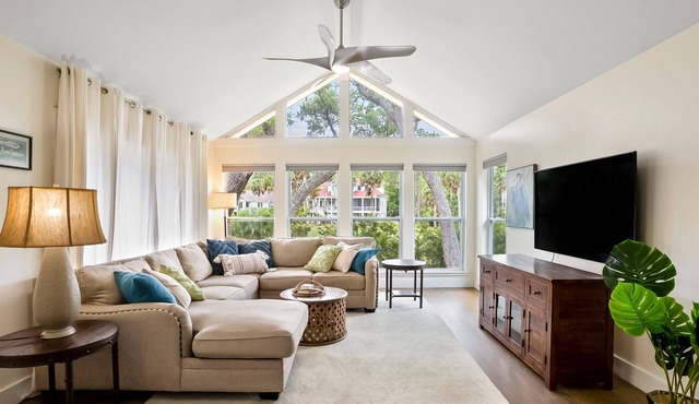 *The Caddy's Shack* 1 story home with Club Cards Optional