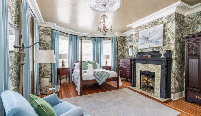 The Jasmine Suite | Revisit History