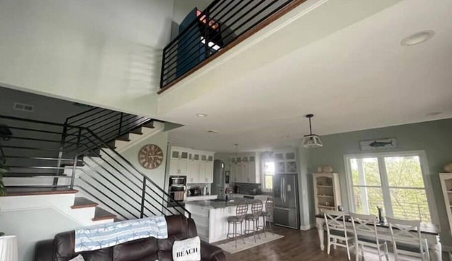 The Marshpad, surrounded by nature, mins to beach in gated community