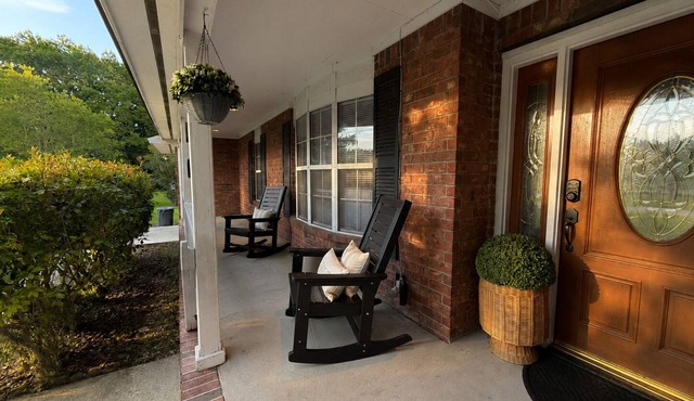 The Willow-A Seabrook Coastal Retreat Near Beaufort & Hunting Island