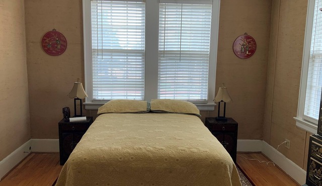 Two room suites, 1 minute to shopping and restaurants.