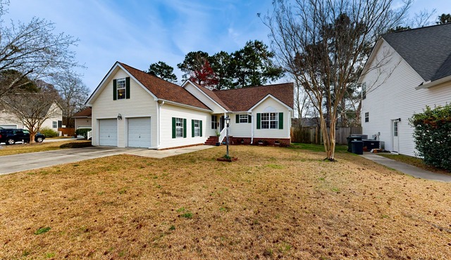 Unique home near beaches & historic sites - sunroom, yard, central AC, & W/D