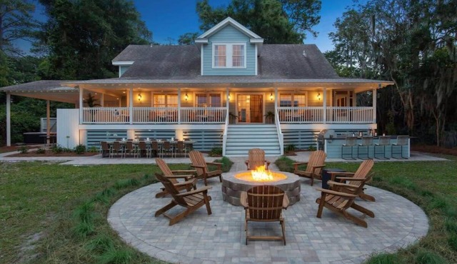 Waterfront Oasis | Hot Tub + Game Room