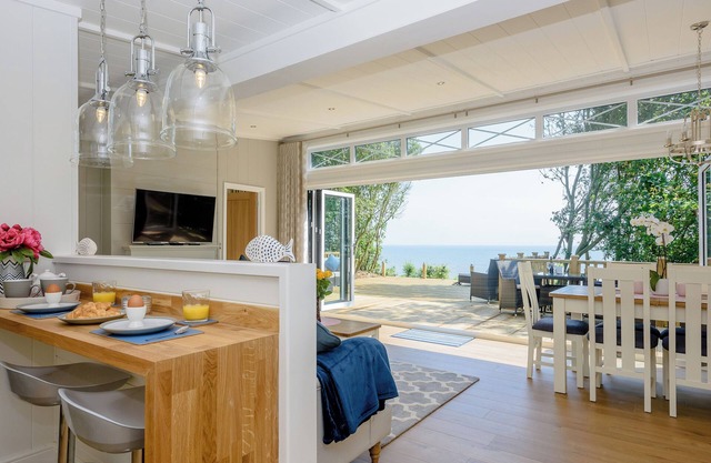 Accommodation Corton Lowestoft 