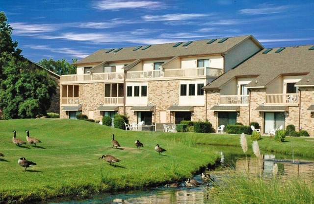 Beautiful 1 bedroom unit at resort, sleeps 4