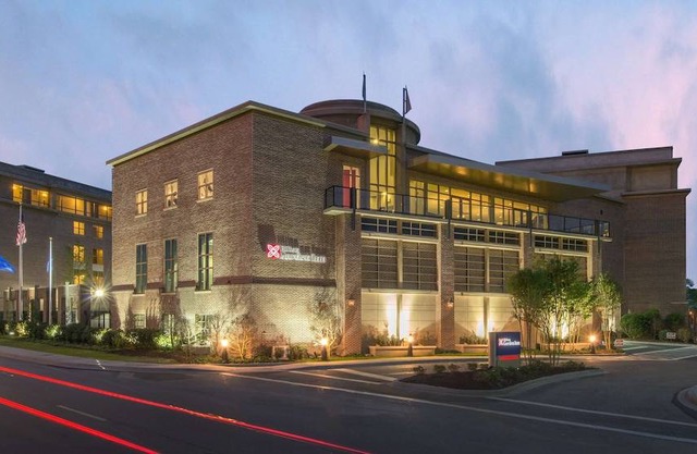 Hilton Garden Inn Charleston Waterfront/Downtown