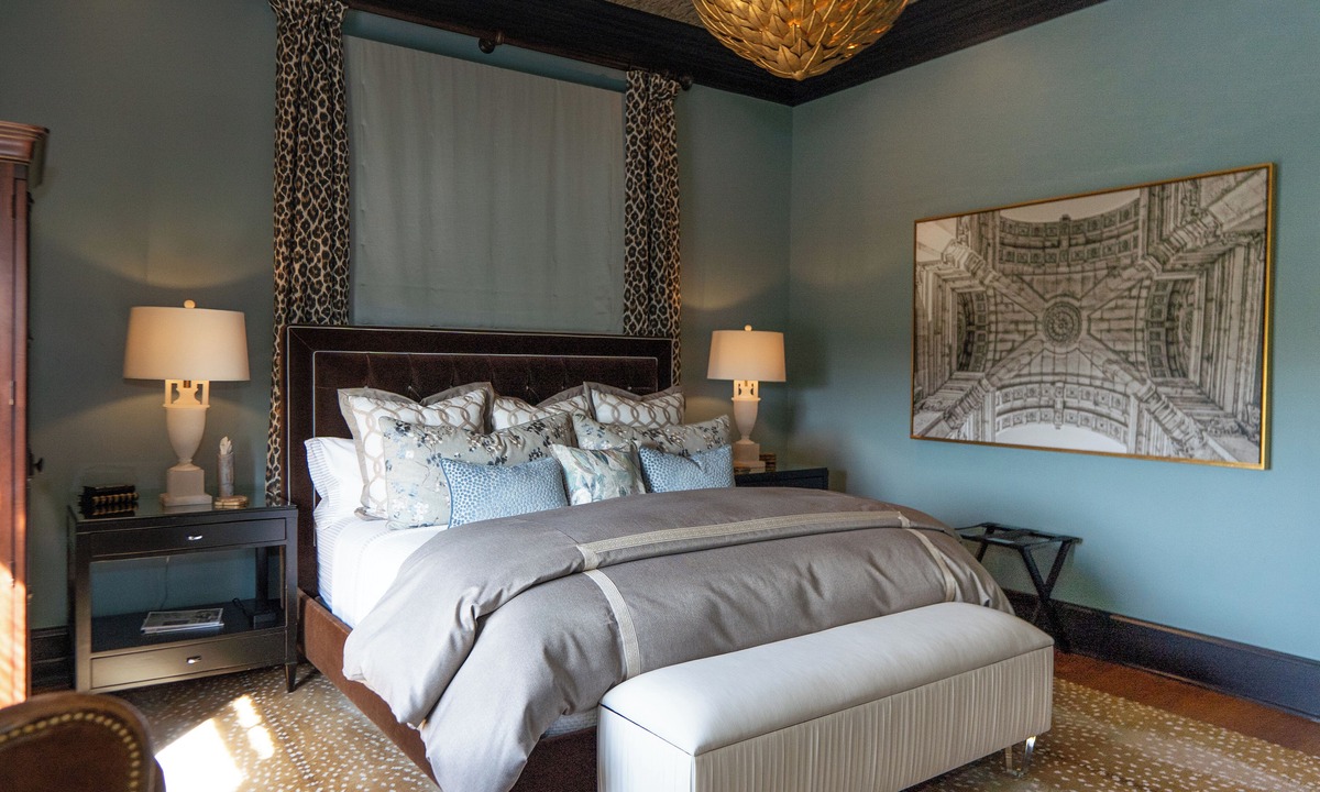 High Point Bed & Breakfast | Pandora's Manor Bed & Breakfast