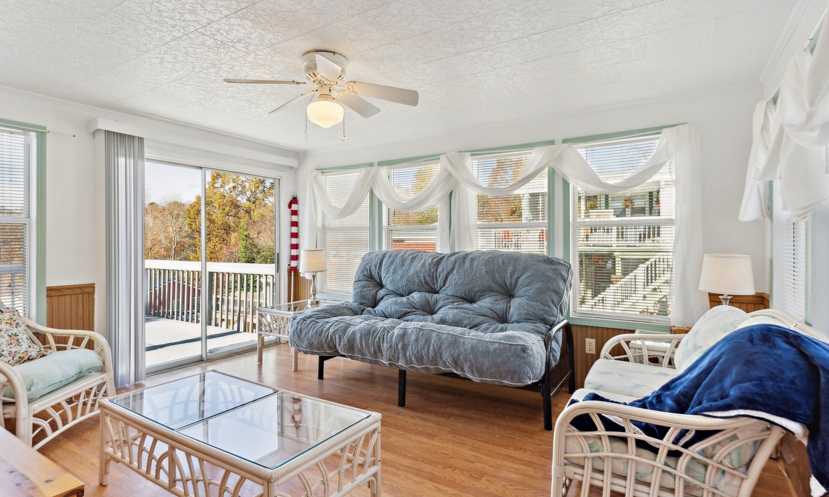 New London House | Lakefront Retreat In Badin Shores Resort 2 Bedroom Home