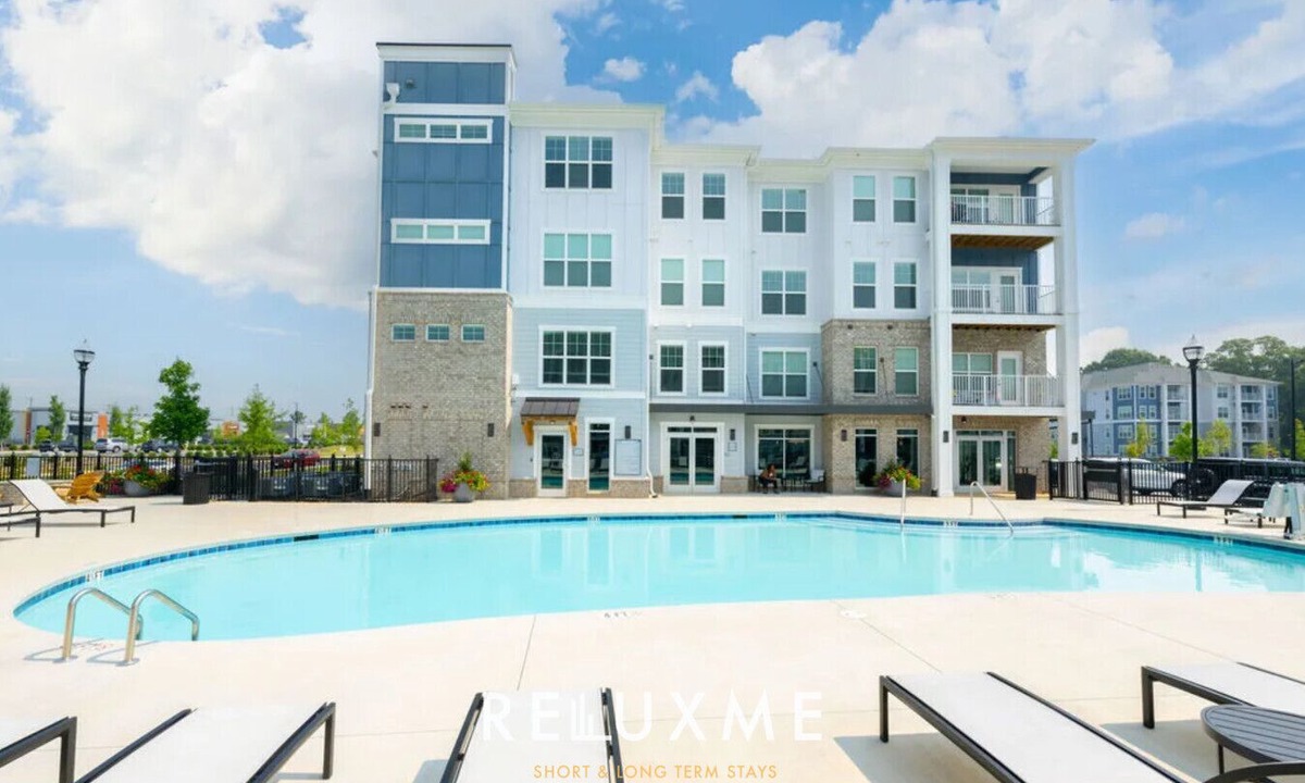 Charlotte Condo | Reluxme | 2BR Near Carowinds & Premium Outlets