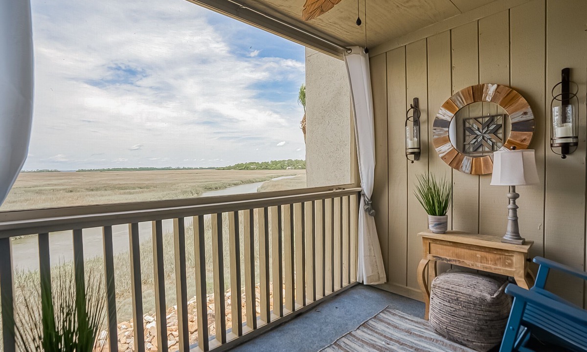 Saint Helena Island Condo | Ocean Bliss Cottage! Beach Club Villa with Canal Views - Short walk to Beach