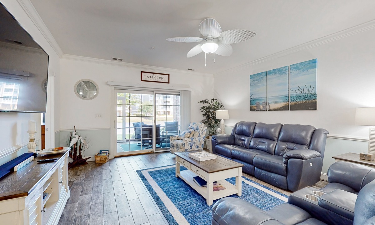 Central Myrtle Beach Condo | Dual-suite Magnolia Pointe condo with golf, pools, and screened patio