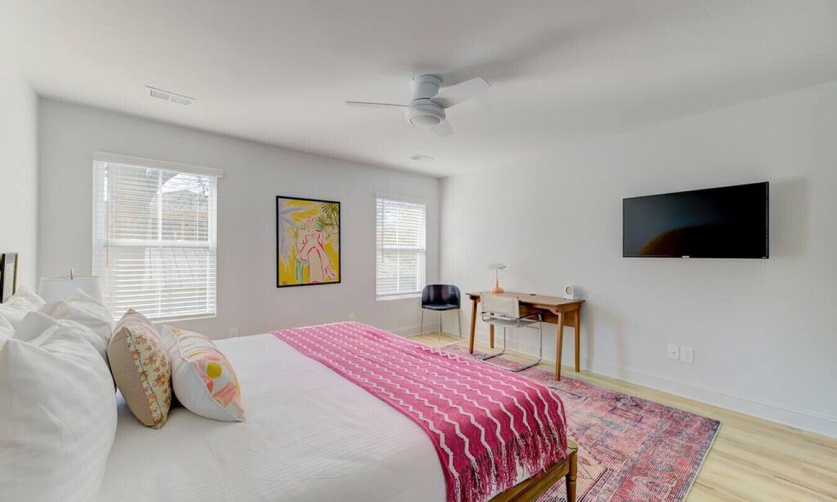 Columbia Apartment | Green House @ Township- Unit A | 3BR 3BA