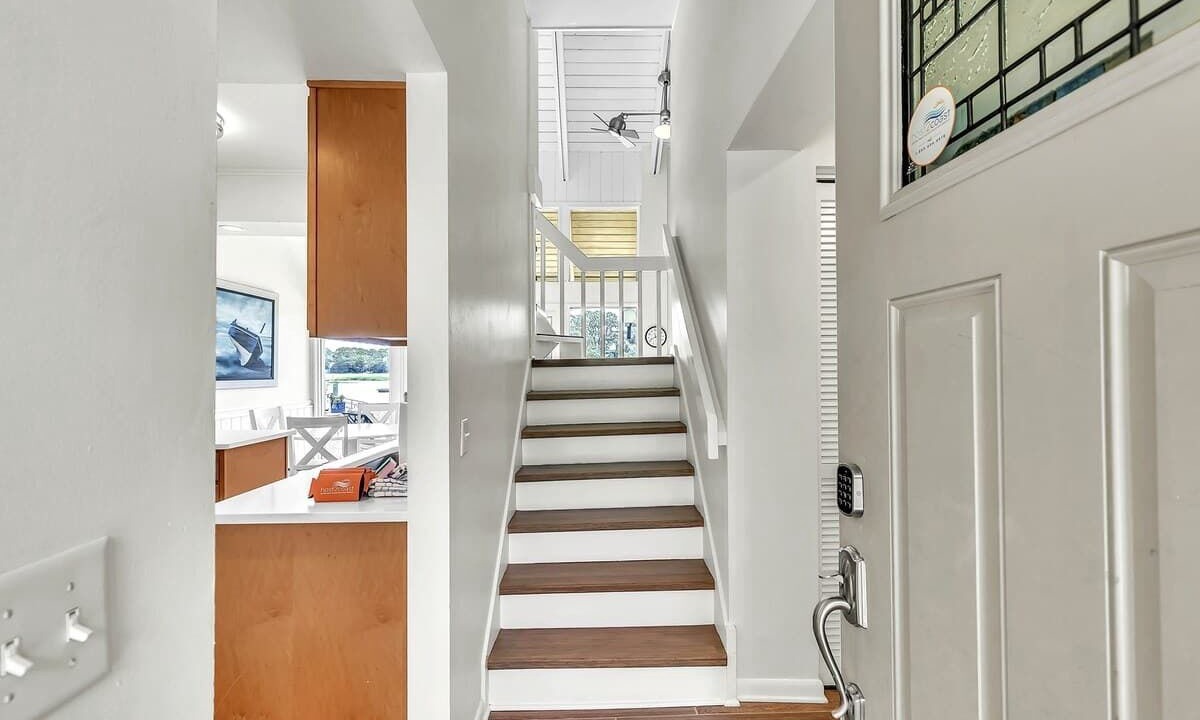South Beach Condo | Luxury Waterfront Villa w/Dock on Hilton Head