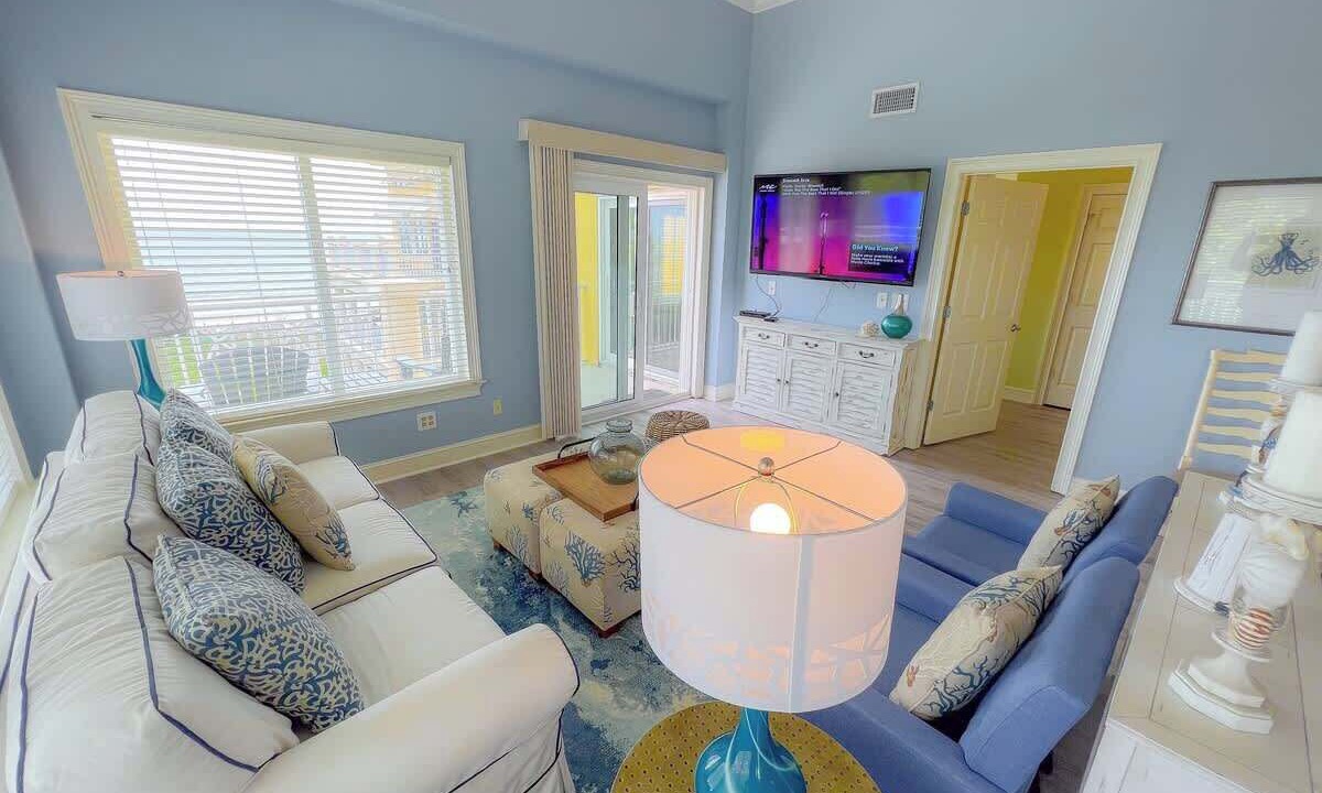 Daufuskie Island Condo | Sandy Feet Retreat-Penthouse- Included Golf Cart