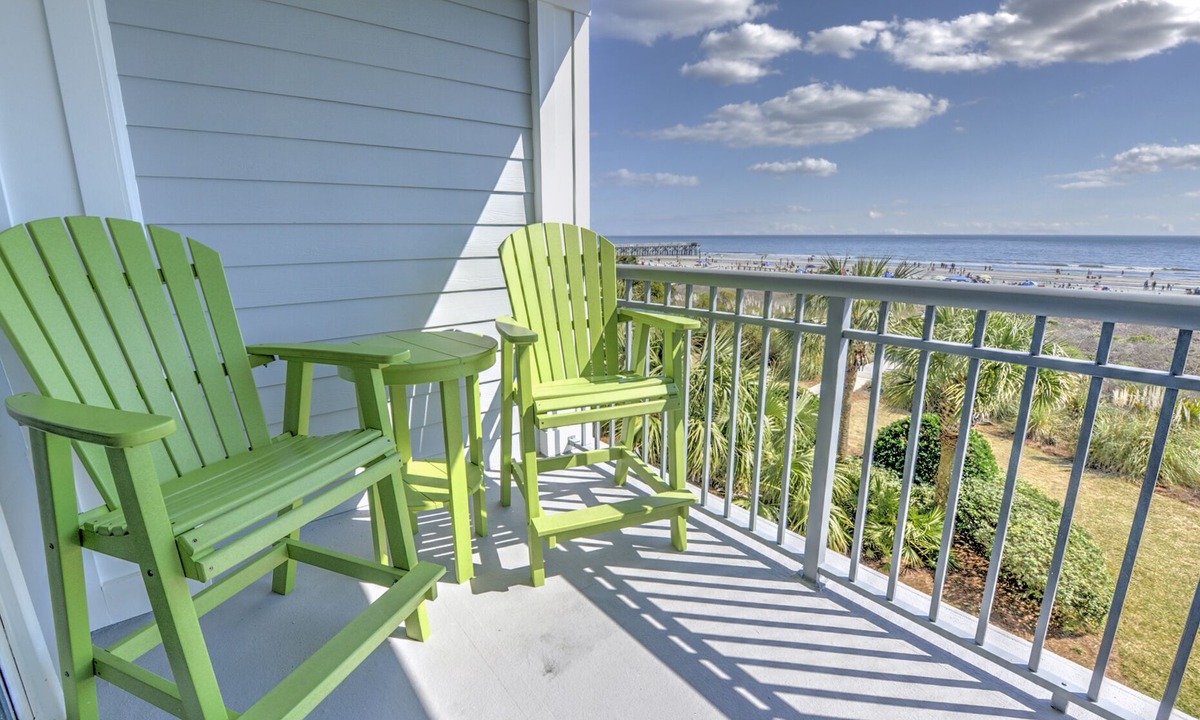 Isle of Palms Condo | 3 bed/3 Bath with Amazing Views! Sleeps 8