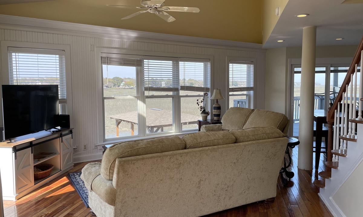 Charleston Apartment | Folly Beach Riverfront Apt with dock, private boat ramp kayaks and bikes