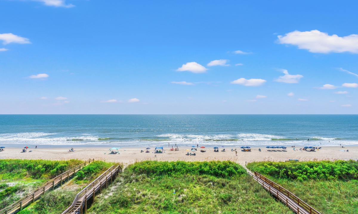 Windy Hill Condo | Beautifully decorated oceanfront condo + Free Attraction Tickets!